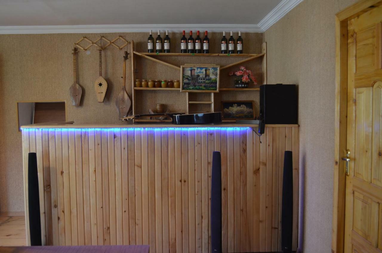 Guesthouse Qarim Mestia Extérieur photo