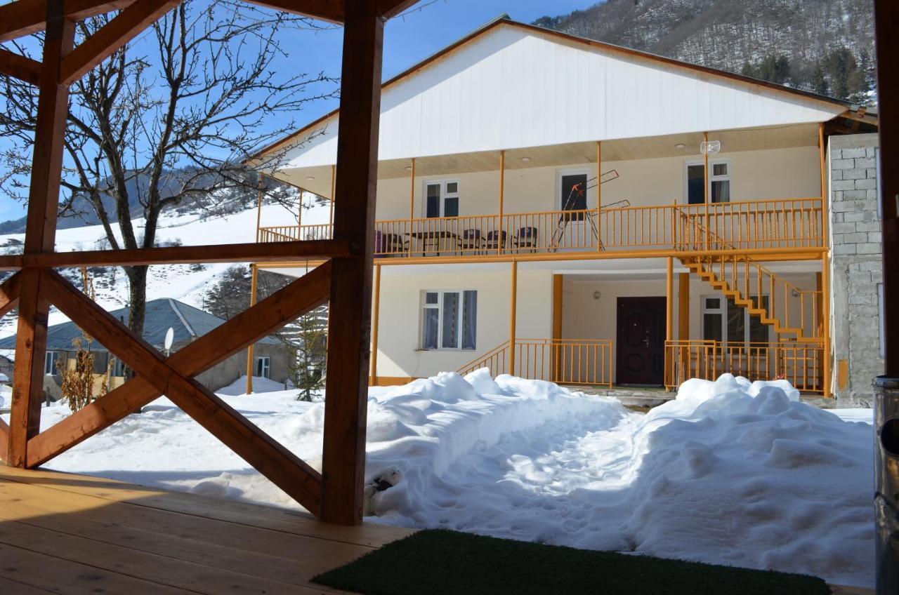 Guesthouse Qarim Mestia Extérieur photo